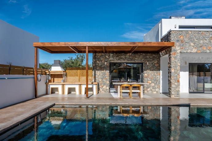  . - Villa Amethysta . (Photo Gallery) }}