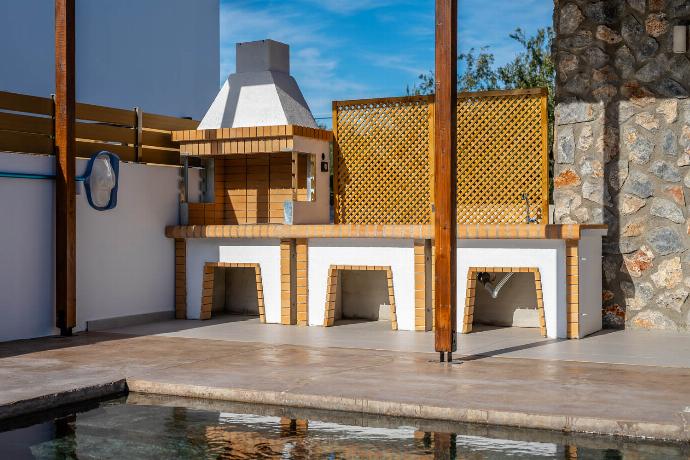  . - Villa Amethysta . (Photo Gallery) }}