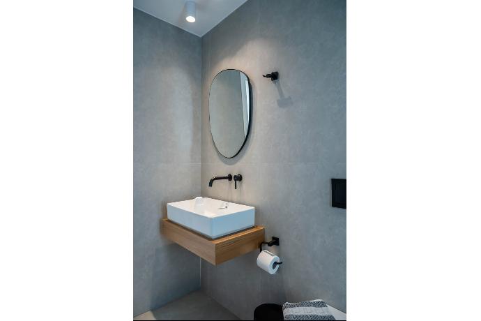  . - Villa Amethysta . (Photo Gallery) }}