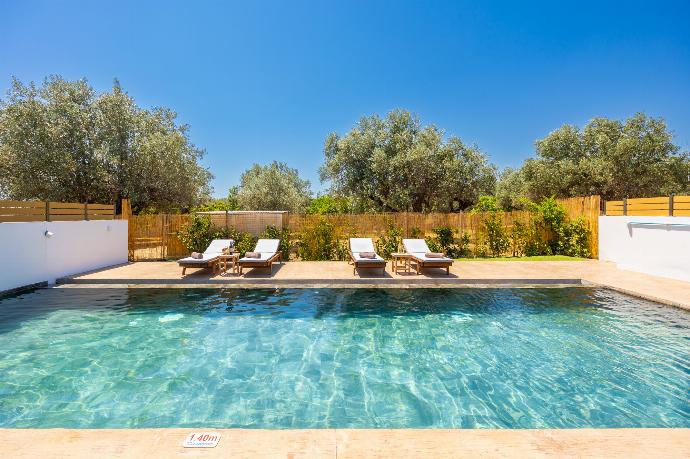 Private pool and terrace . - Villa Amethysta . (Photo Gallery) }}