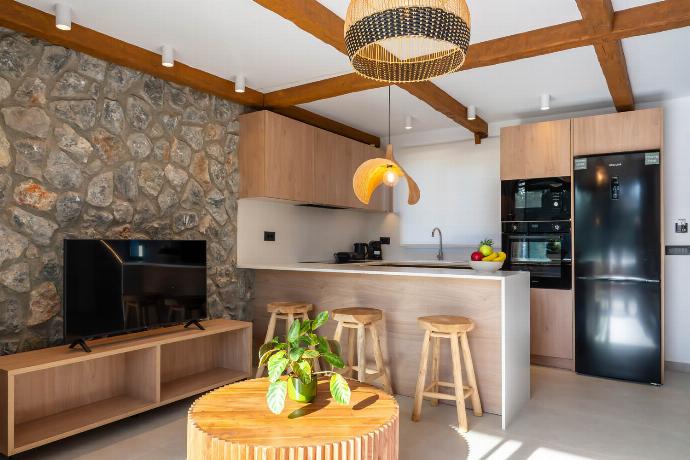  . - Villa Celestia . (Photo Gallery) }}