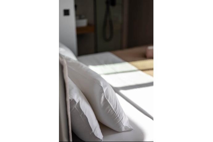  . - Villa Celestia . (Photo Gallery) }}