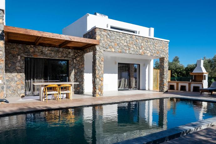  . - Villa Celestia . (Photo Gallery) }}