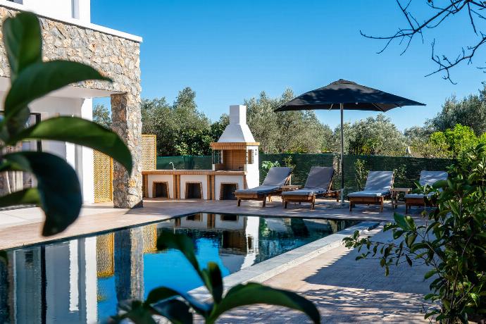  . - Villa Celestia . (Photo Gallery) }}