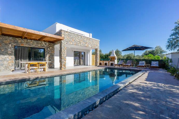  . - Villa Celestia . (Photo Gallery) }}