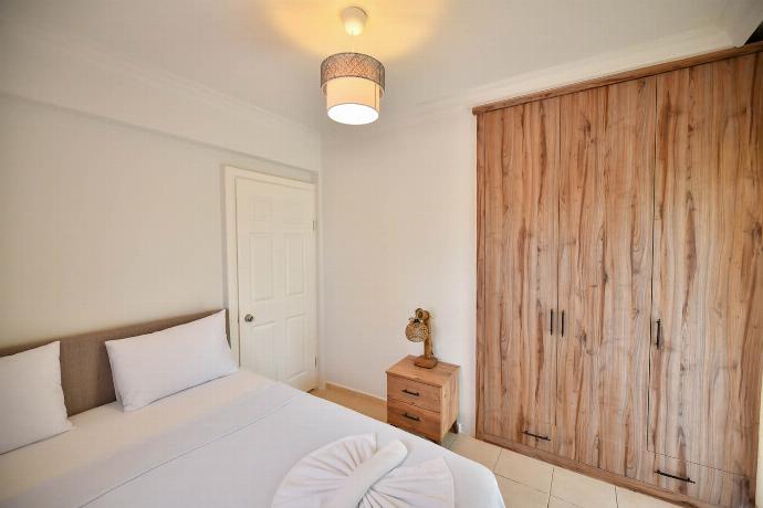  . - Villa Rosetta . (Photo Gallery) }}