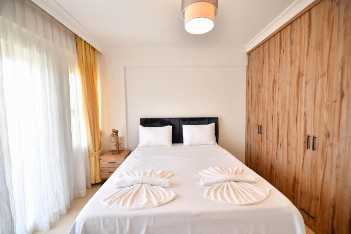  . - Villa Rosetta . (Photo Gallery) }}