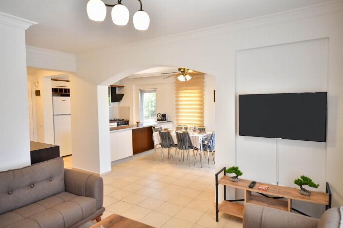  . - Villa Rosetta . (Photo Gallery) }}