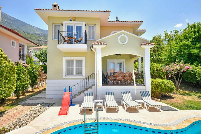  . - Villa Rosetta . (Photo Gallery) }}