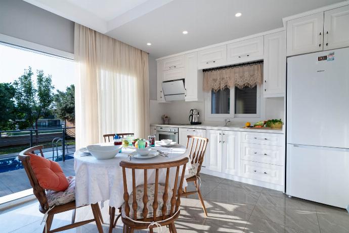  . - Villa Riva . (Photo Gallery) }}