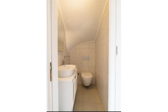  . - Villa Riva . (Photo Gallery) }}