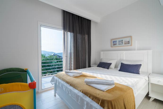  . - Villa Riva . (Photo Gallery) }}