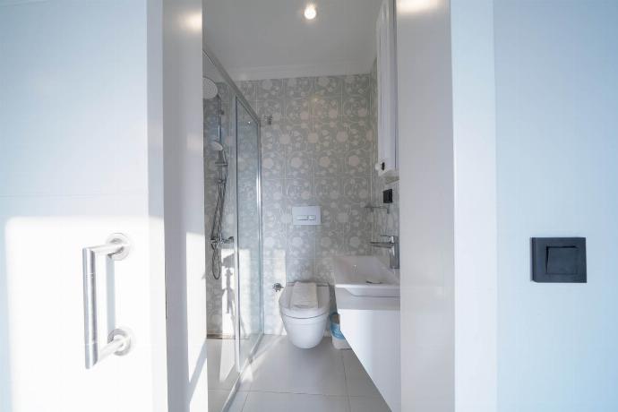  . - Villa Riva . (Photo Gallery) }}