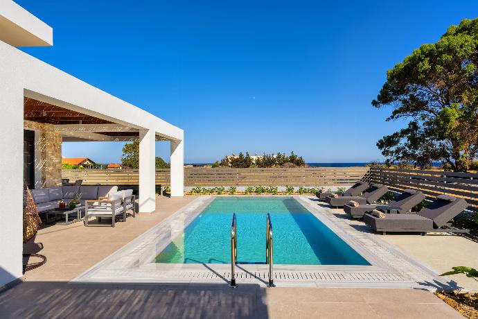  . - Villa Celia . (Photo Gallery) }}