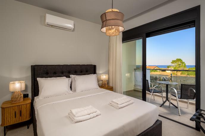  . - Villa Celia . (Photo Gallery) }}