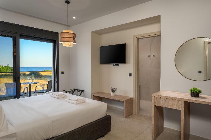  . - Villa Celia . (Photo Gallery) }}