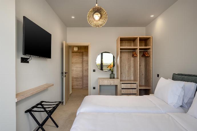  . - Villa Celia . (Photo Gallery) }}