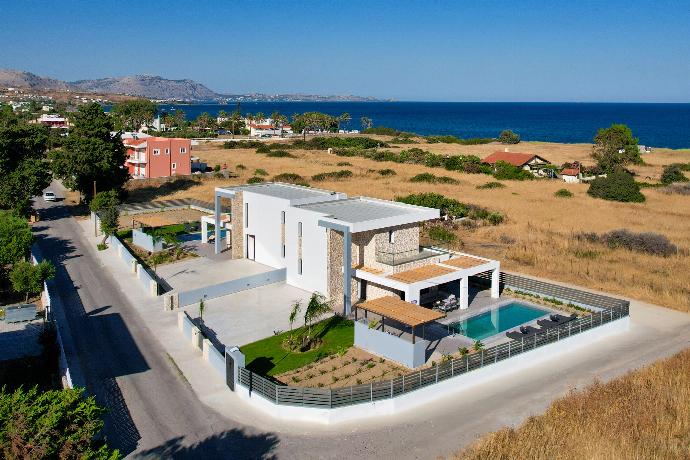  . - Villa Celia . (Photo Gallery) }}