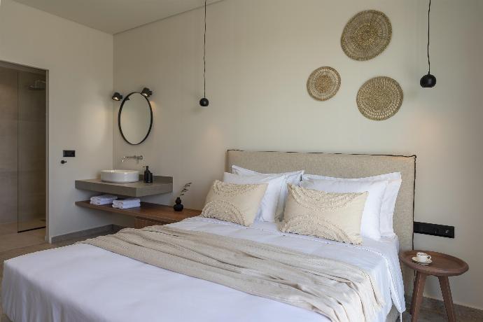  . - Massari Hills Moon Villa . (Photo Gallery) }}