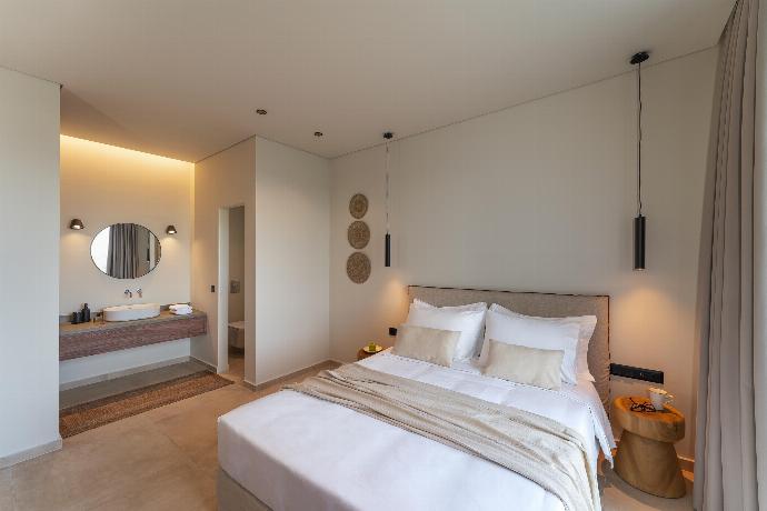  . - Massari Hills Moon Villa . (Photo Gallery) }}