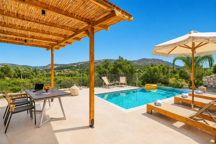 Massari Hills Moon Villa