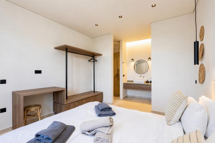 Massari Hills Moon Villa