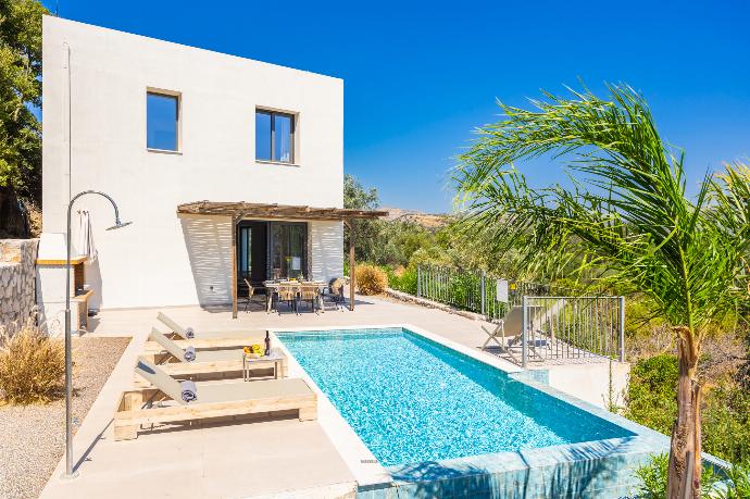 Massari Hills Moon Villa