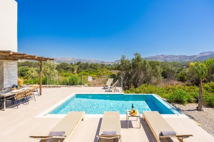 Massari Hills Moon Villa