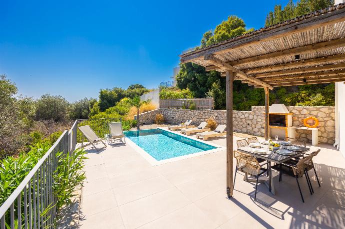 Massari Hills Moon Villa