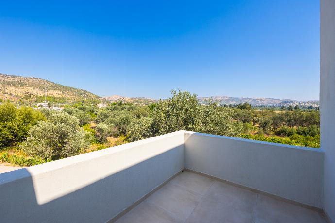 Massari Hills Moon Villa