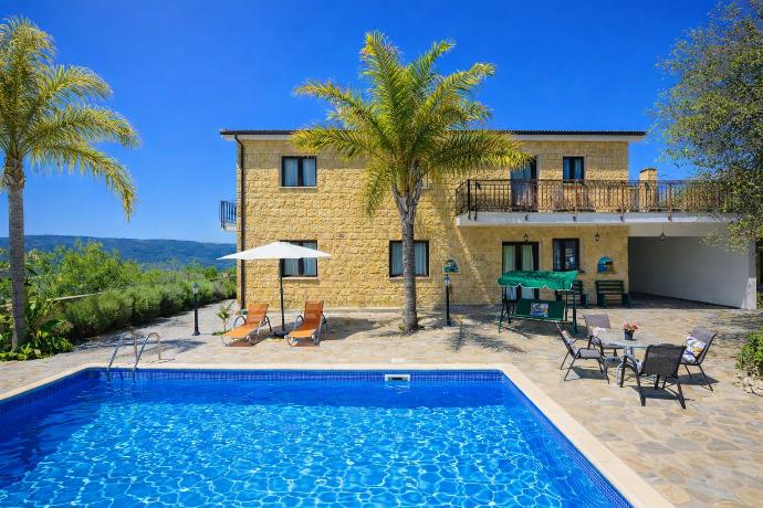 Villa Alonia