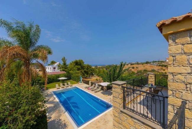  . - Villa Androulla . (Photo Gallery) }}