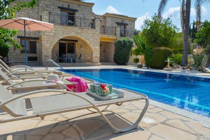  . - Villa Androulla . (Photo Gallery) }}