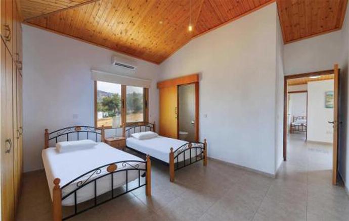  . - Villa Androulla . (Photo Gallery) }}