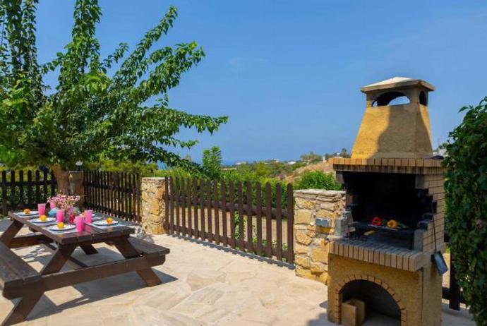  . - Villa Androulla . (Photo Gallery) }}