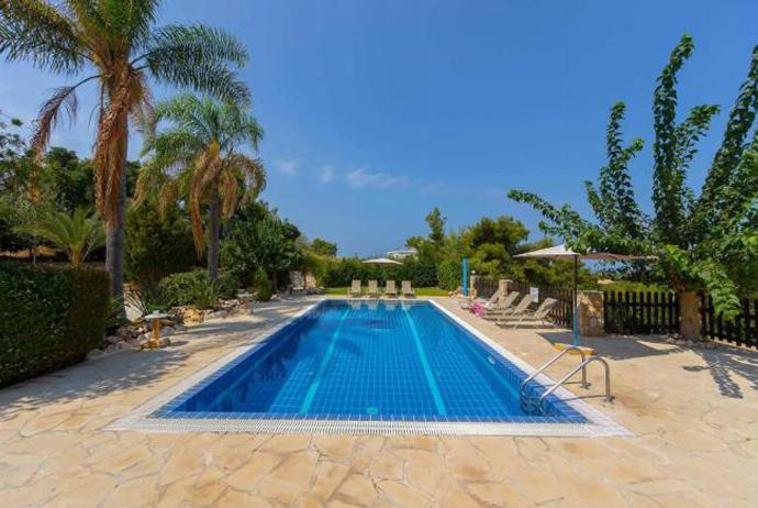  . - Villa Androulla . (Photo Gallery) }}