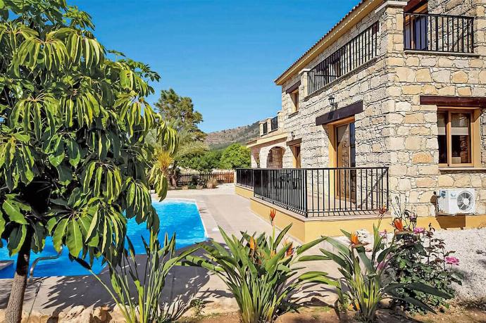  . - Villa Chrisandria . (Photo Gallery) }}