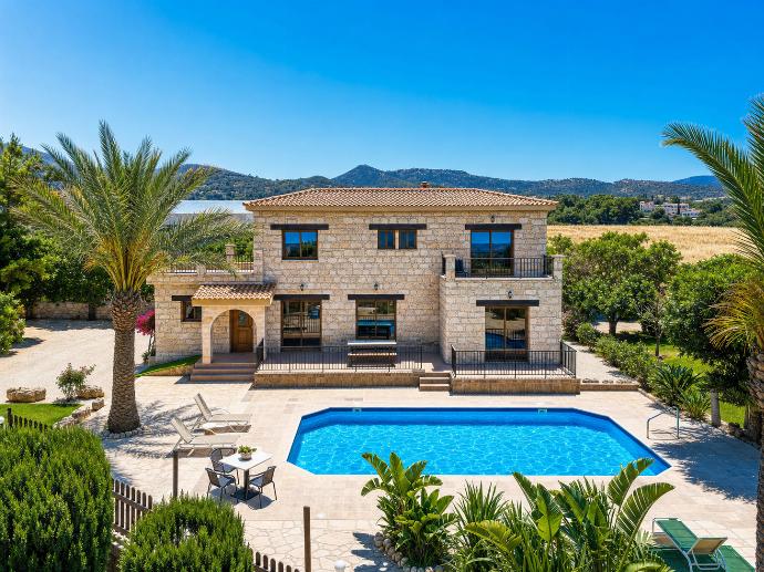 Villa Chrisandria