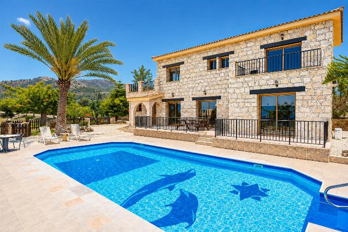 Villa Chrisandria