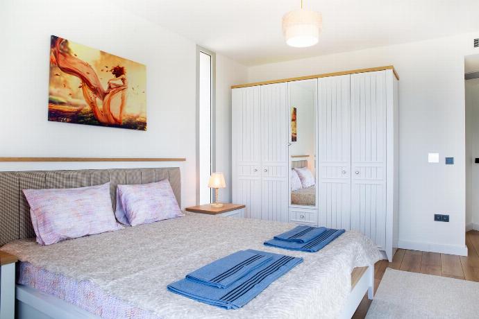  . - Villa Azure Heaven . (Photo Gallery) }}