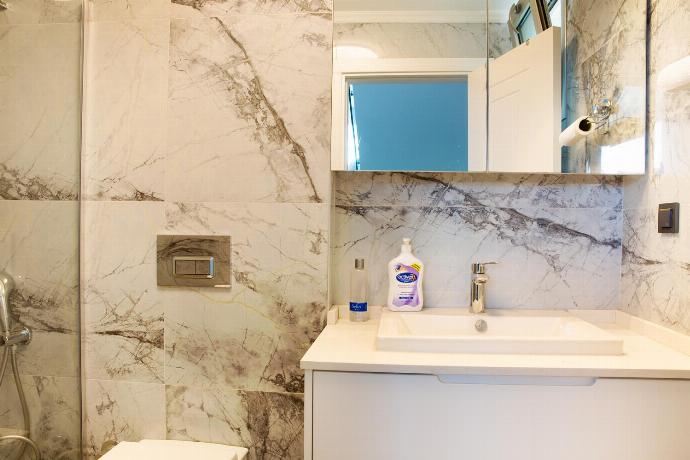  . - Villa Azure Heaven . (Photo Gallery) }}