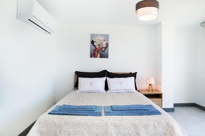  . - Villa Azure Heaven . (Photo Gallery) }}