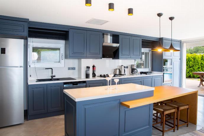  . - Villa Azure Heaven . (Photo Gallery) }}