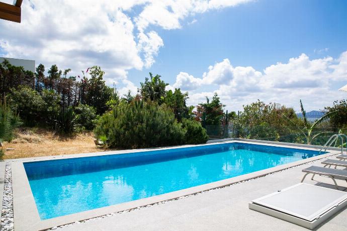  . - Villa Azure Heaven . (Photo Gallery) }}