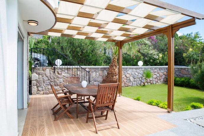  . - Villa Azure Heaven . (Photo Gallery) }}