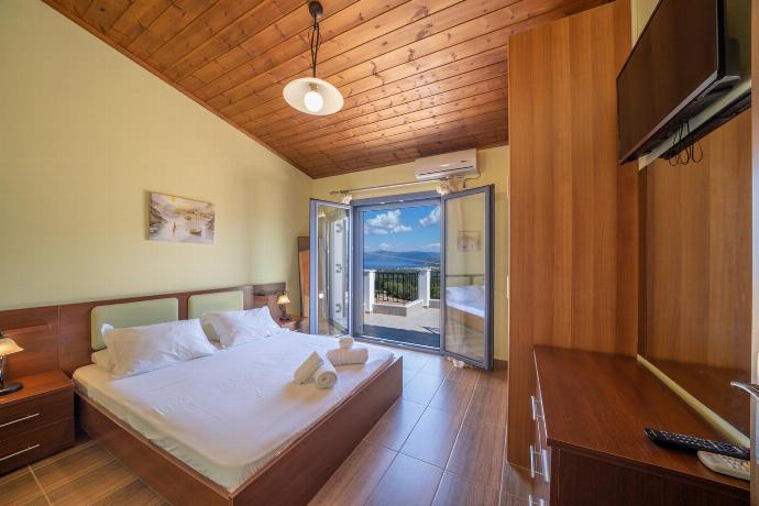  . - Sunrise Villa . (Photo Gallery) }}