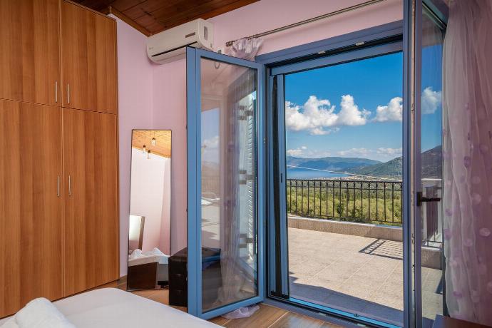  . - Sunrise Villa . (Photo Gallery) }}