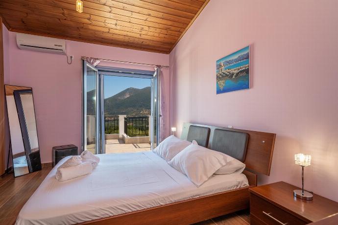  . - Sunrise Villa . (Photo Gallery) }}