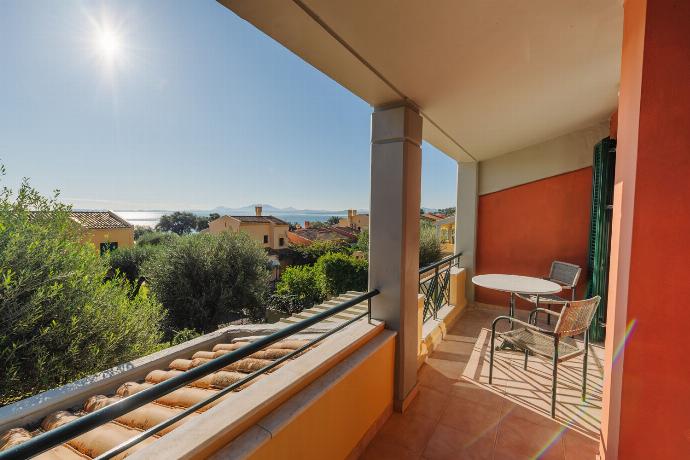 Golden Tiara Apartment