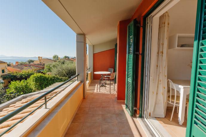 Golden Tiara Apartment